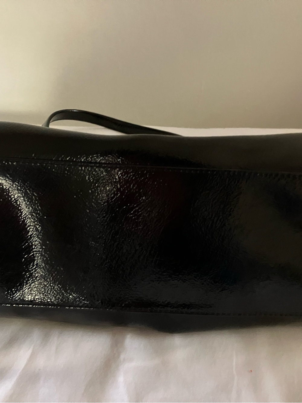 LOFT Black Patent Kiss-Lock Frame Clutch - Picture 3 of 11